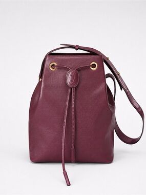Cartier Must de Cartier Bordeaux Burgundy Calfskin Leather Bucket Bag Purse
